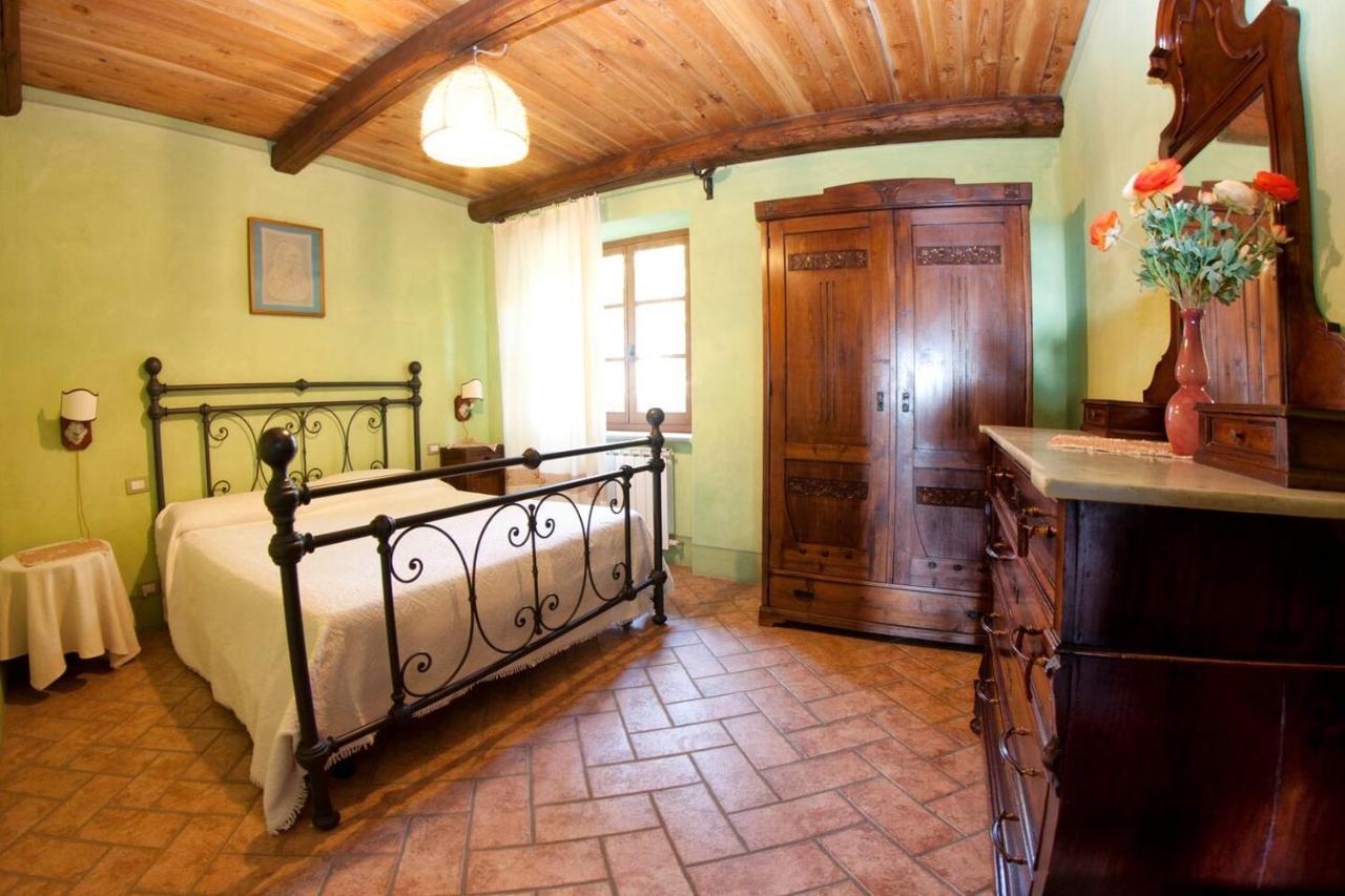Borgo Sanguineto Apartamento Tuoro sul Trasimeno Exterior foto